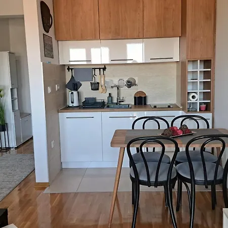 442 Apartment